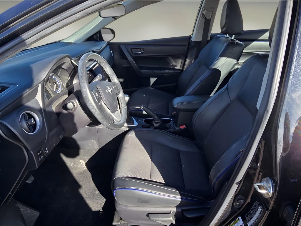Used 2019 Toyota Corolla SE w/ Carpet Mat Package (TMS) image 12