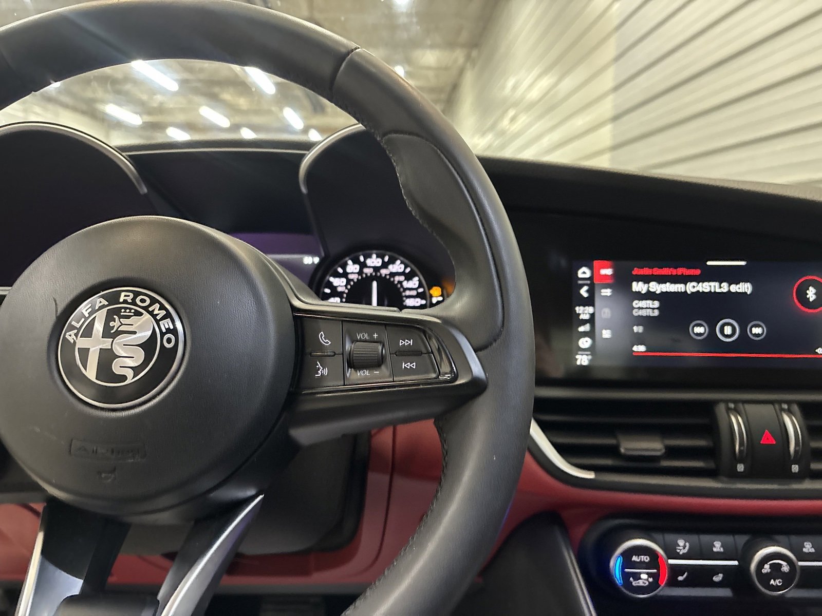 Used 2020 Alfa Romeo Giulia Ti image 15