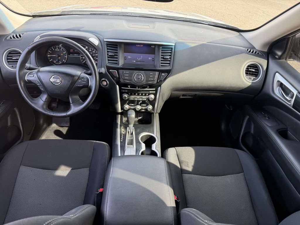 Used 2019 Nissan Pathfinder SV image 26