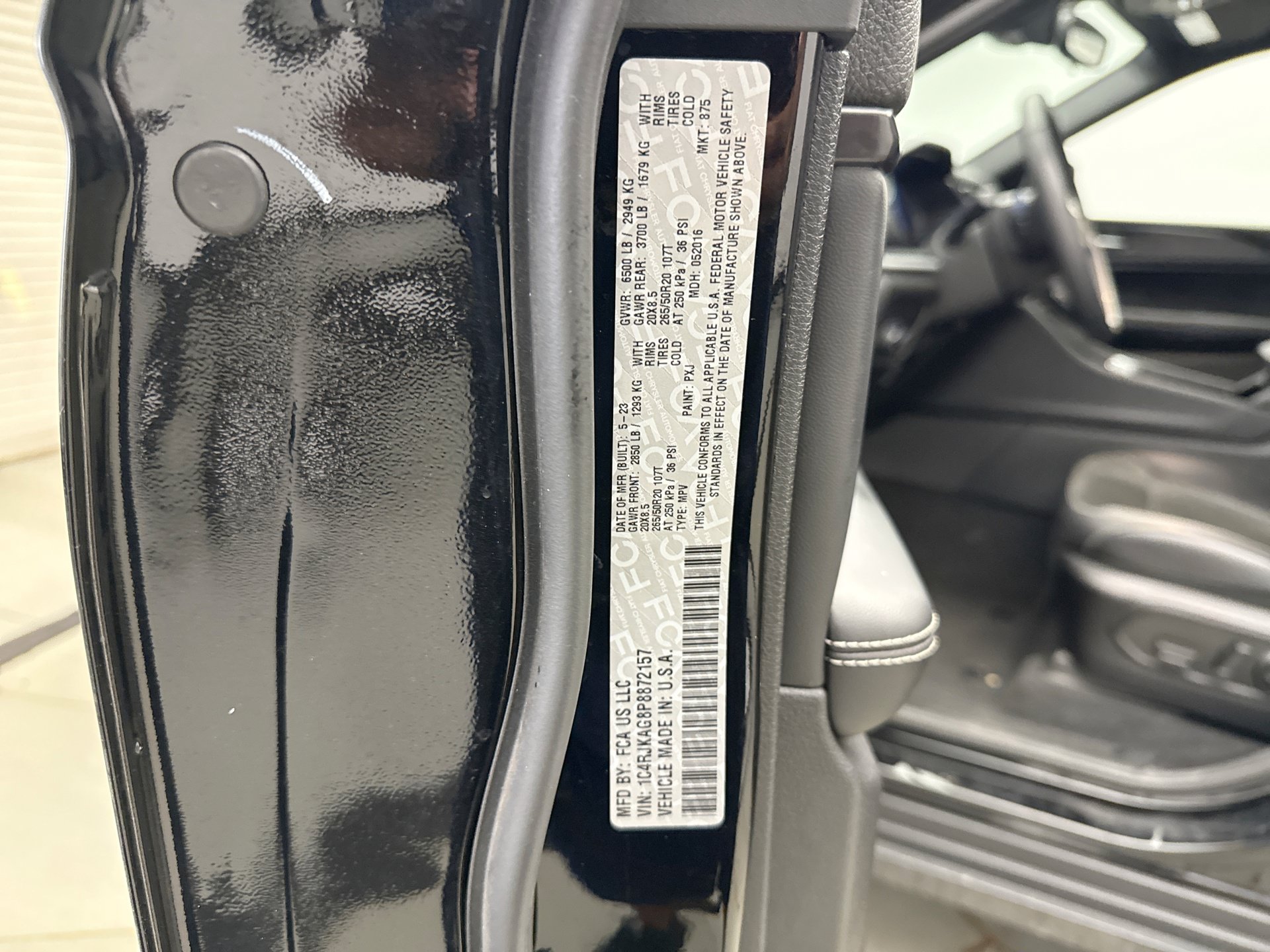 Used 2023 Jeep Grand Cherokee L Laredo AWD/4WD image 11