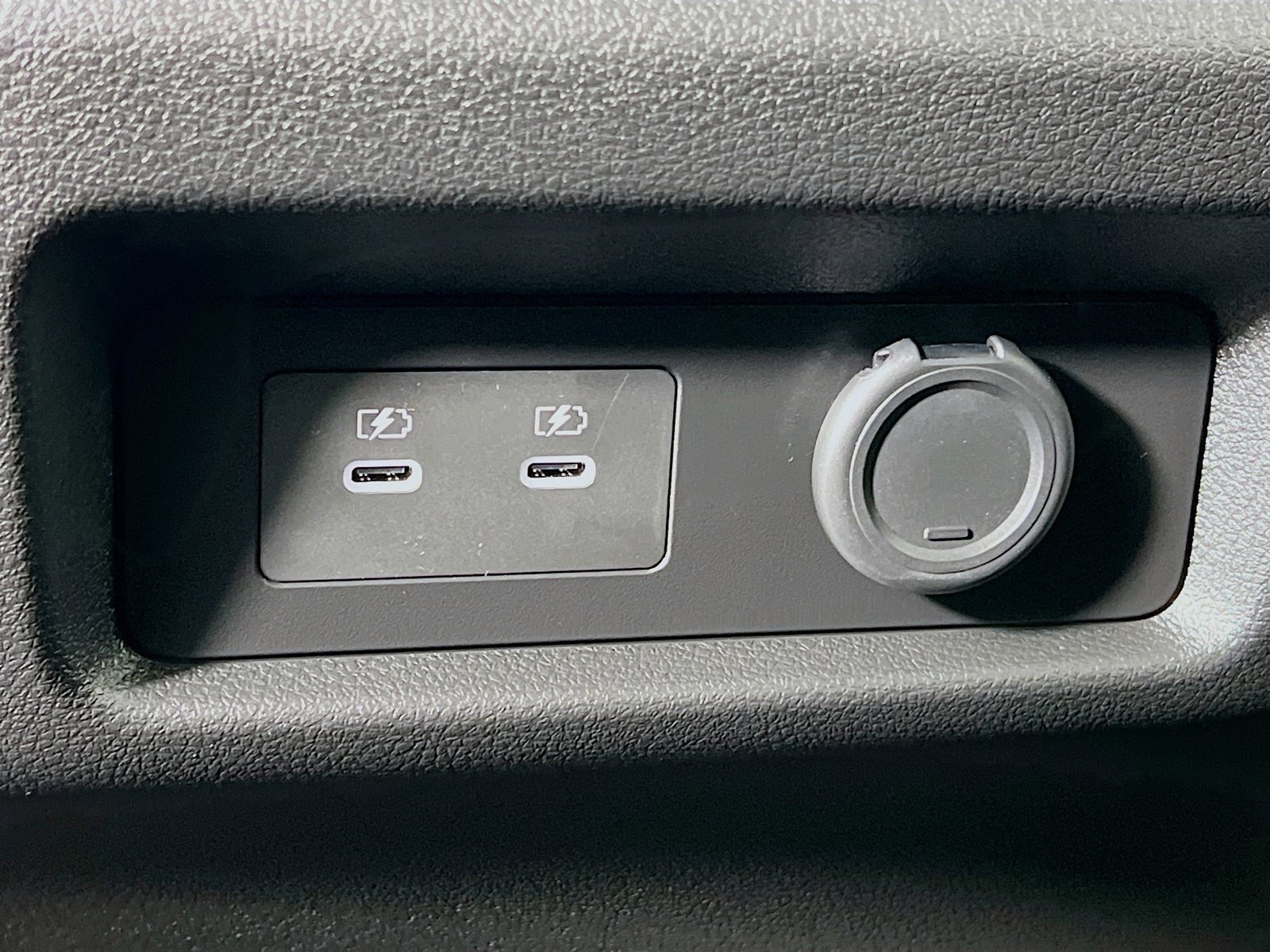 New 2026 Nissan Armada SL w/ Captain's Chari Seat Package AWD/4WD image 29