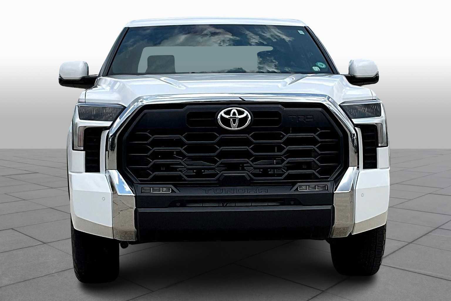Used 2025 Toyota Tundra SR5 image 3