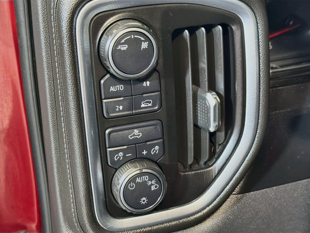 Used 2019 Chevrolet Silverado 1500 LT w/ All-Star Edition AWD/4WD image 12