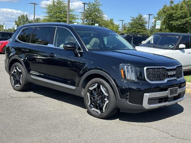 Used 2023 Kia Telluride EX w/ EX Captain's Chair Package