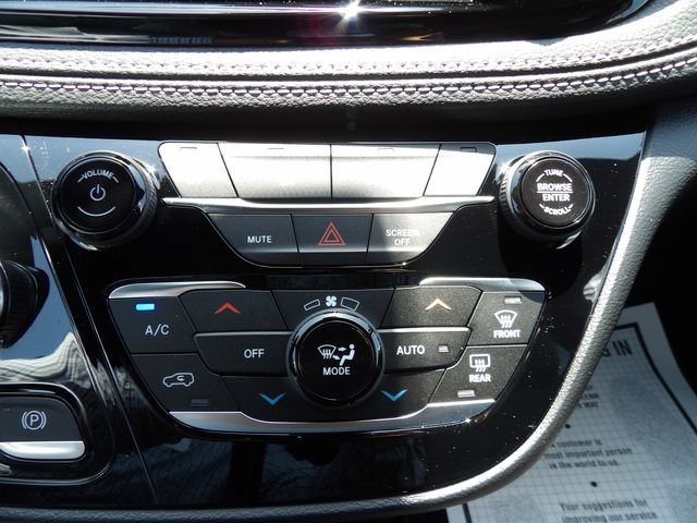 New 2027 Chrysler Pacifica Select FWD image 26