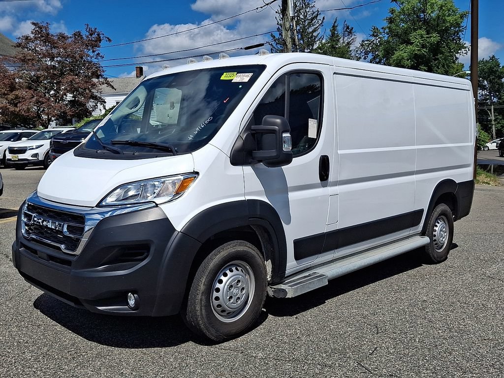 Used 2025 RAM ProMaster 2500 w/ U-Haul Equipment Group FWD image 3