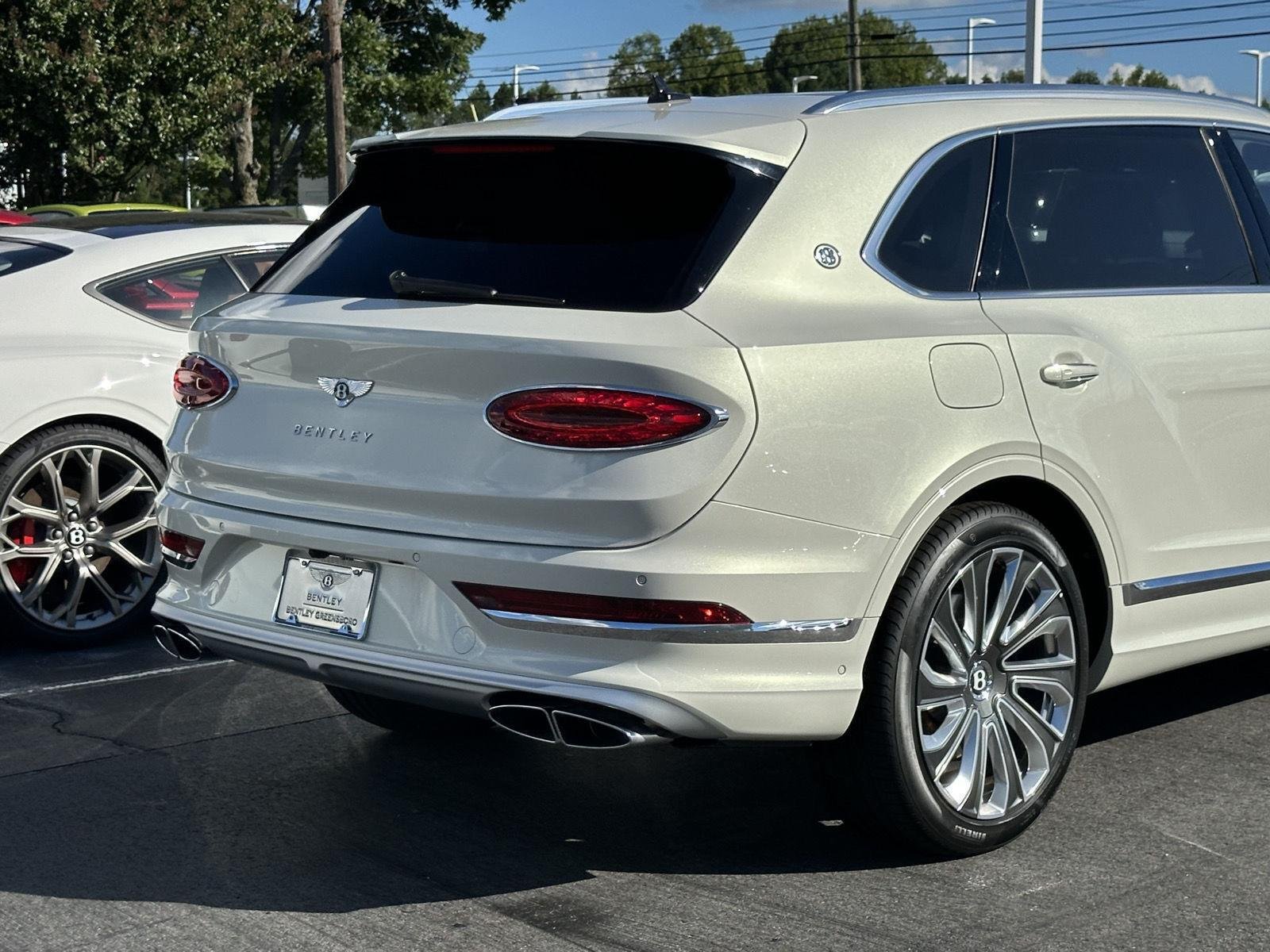 New 2026 Bentley Bentayga Extended Wheelbase AWD/4WD image 61