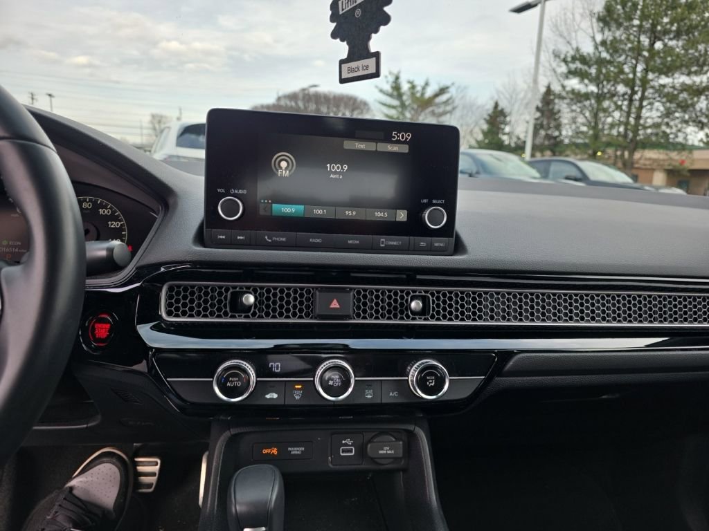 Certified 2024 Honda Civic Sport image 19