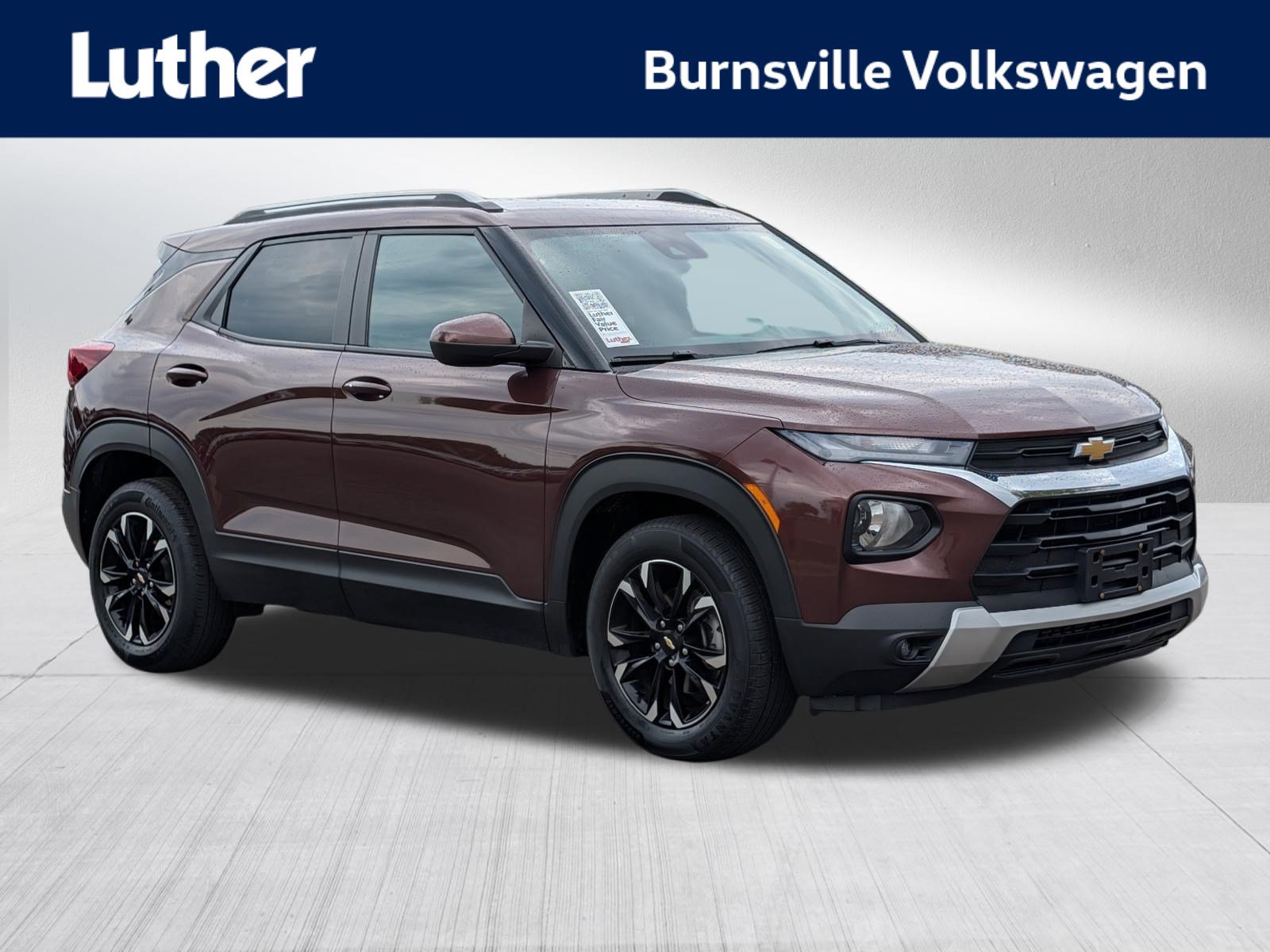 Used 2022 Chevrolet TrailBlazer LT FWD image 1
