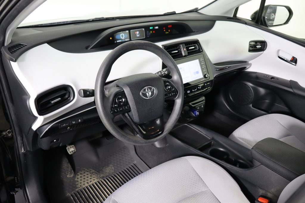 Used 2022 Toyota Prius LE image 23