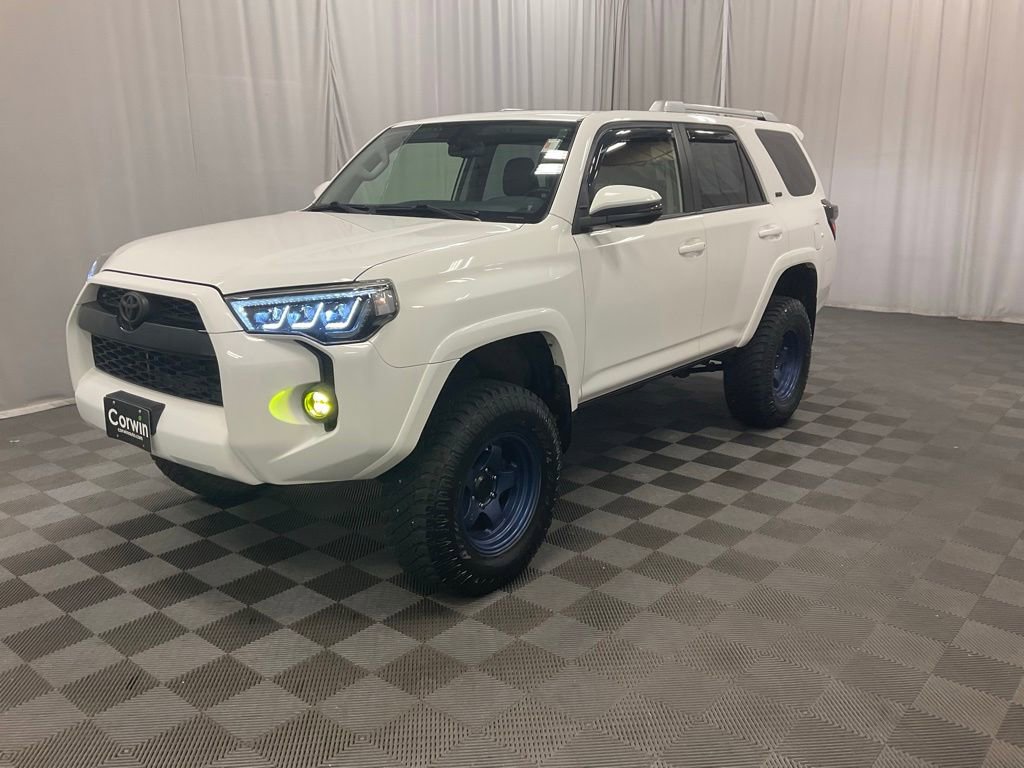 Used 2018 Toyota 4Runner SR5 Premium AWD/4WD image 10