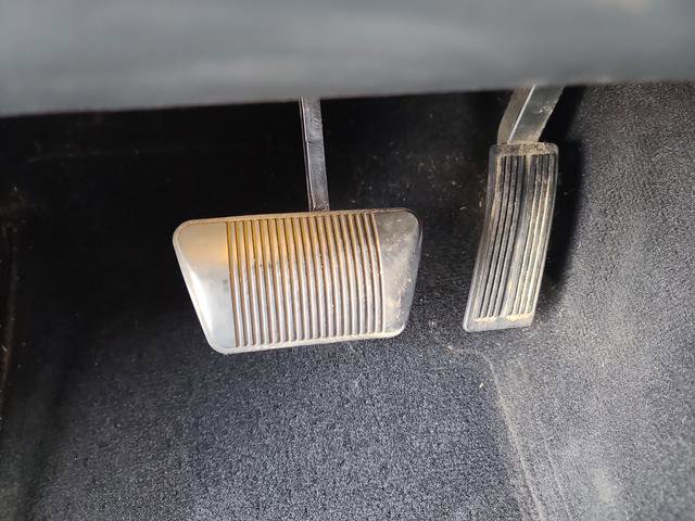 Used 2013 Jeep Wrangler Rubicon w/ PWR Convenience Group image 17