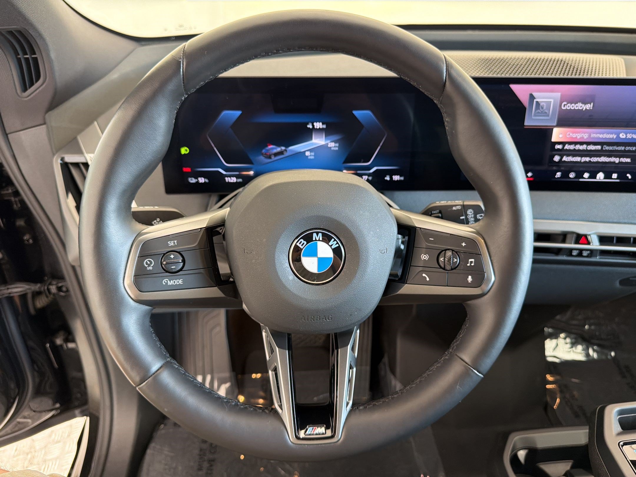 Used 2025 BMW iX xDrive50 w/ Premium Package AWD/4WD image 18
