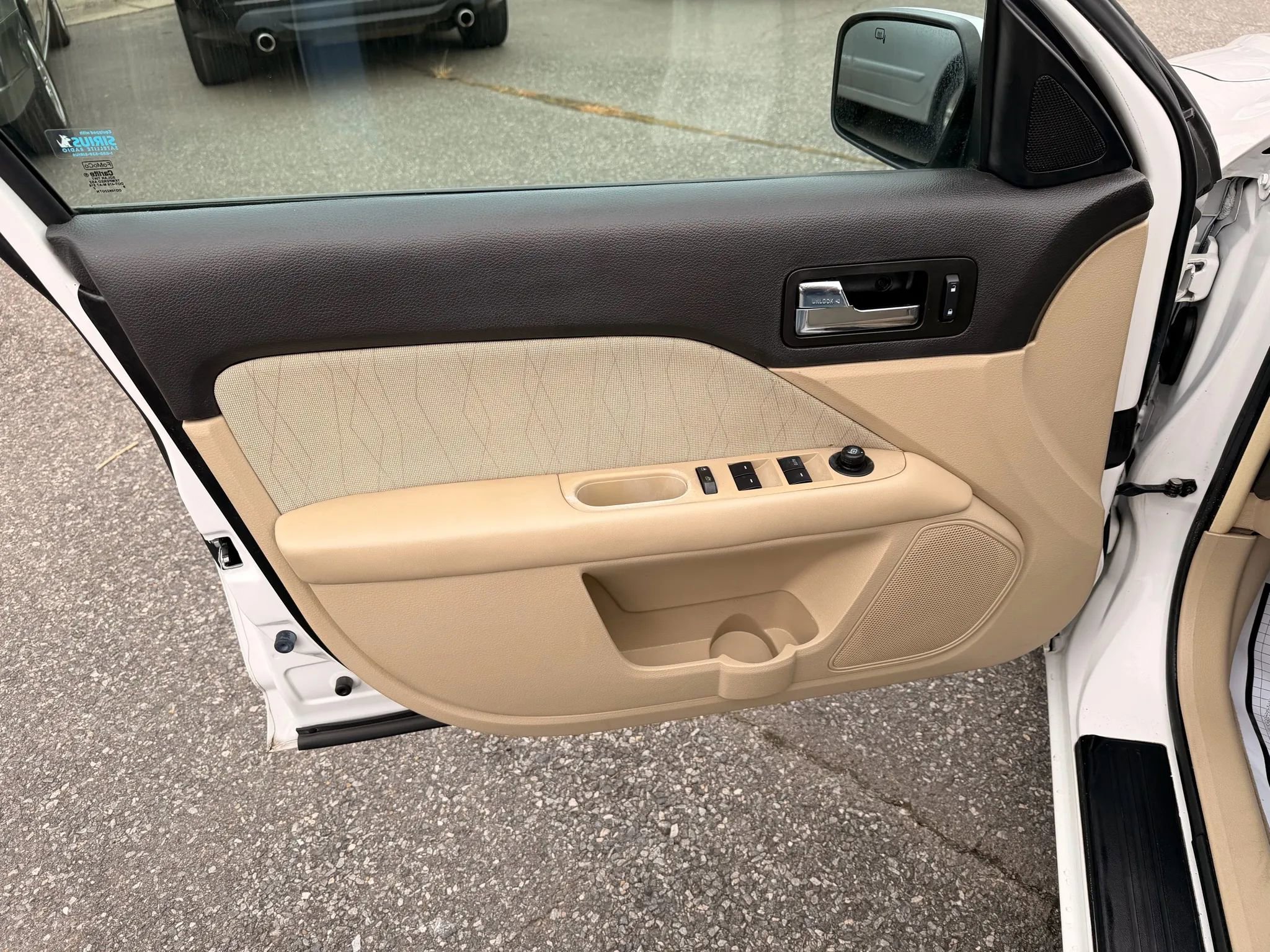 Used 2010 Mercury Milan image 13