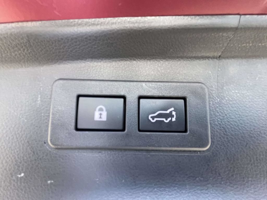 Used 2023 Subaru Outback Limited AWD/4WD image 13