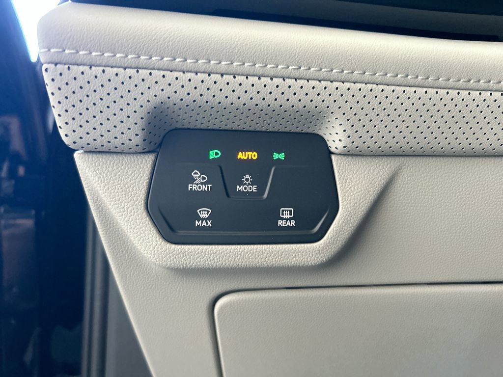 New 2026 Volkswagen Atlas SE image 16