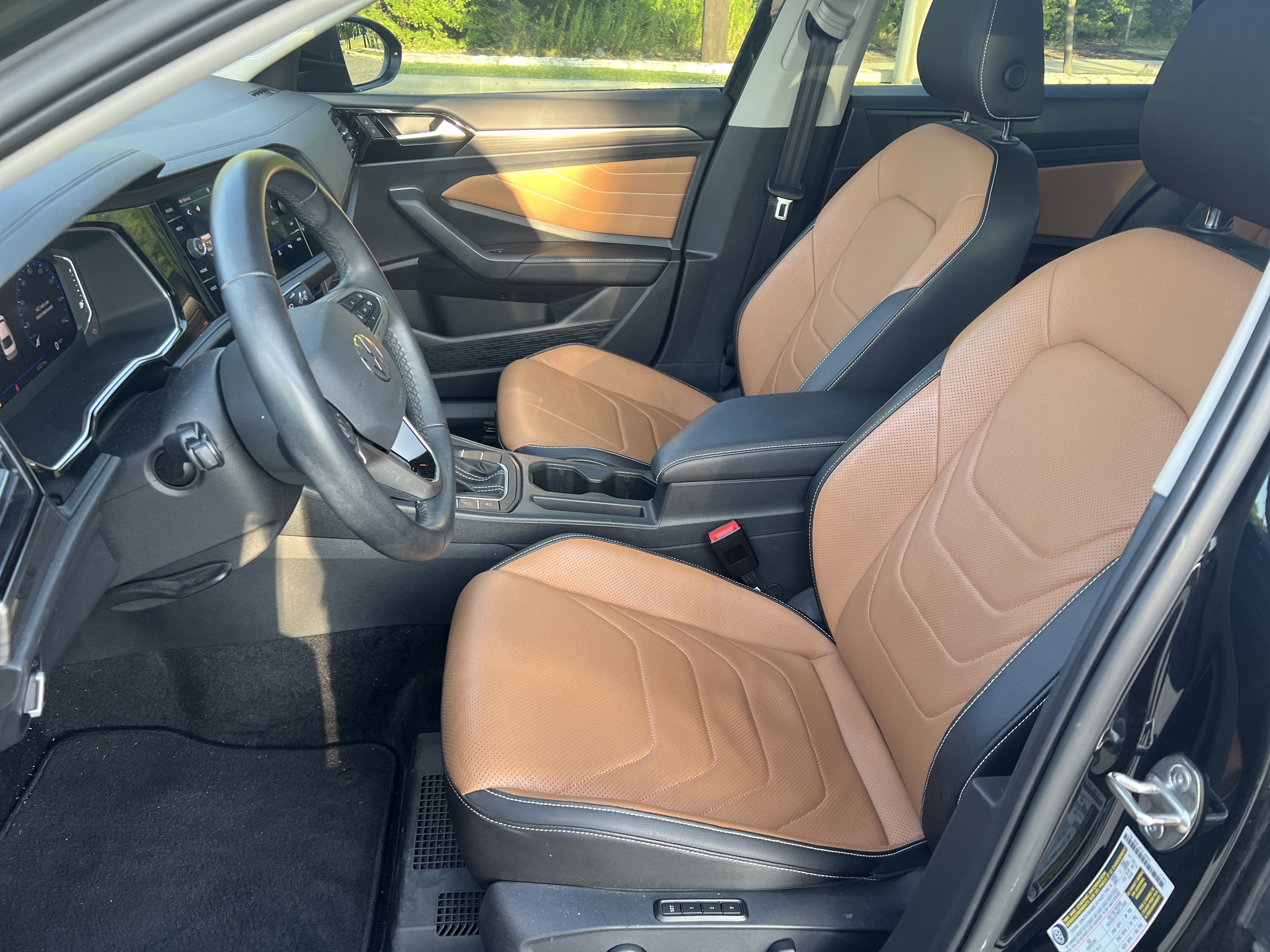 Certified 2022 Volkswagen Jetta SEL FWD image 14