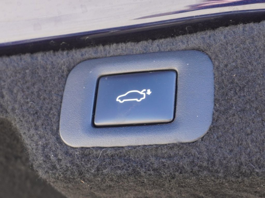 Used 2019 Lexus LS 500 image 7