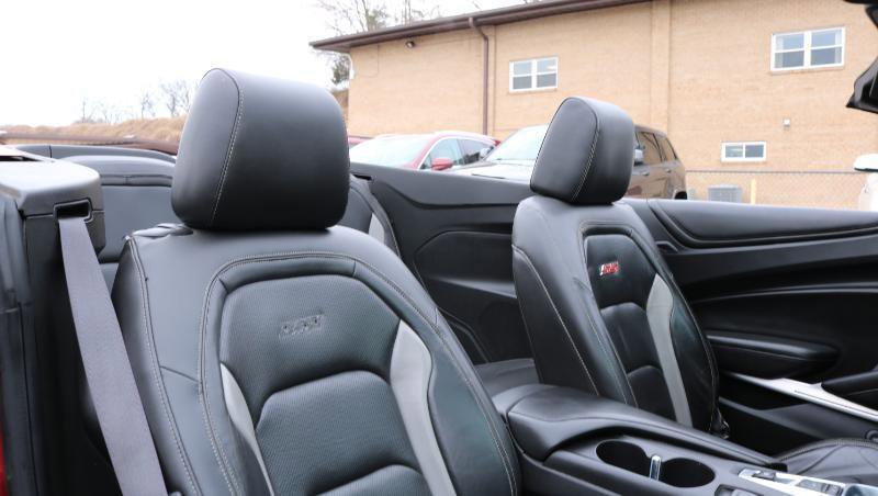 Used 2017 Chevrolet Camaro SS RWD image 21