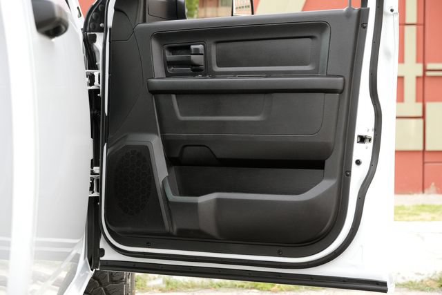 Used 2018 RAM 2500 Tradesman w/ Chrome Appearance Group AWD/4WD image 37