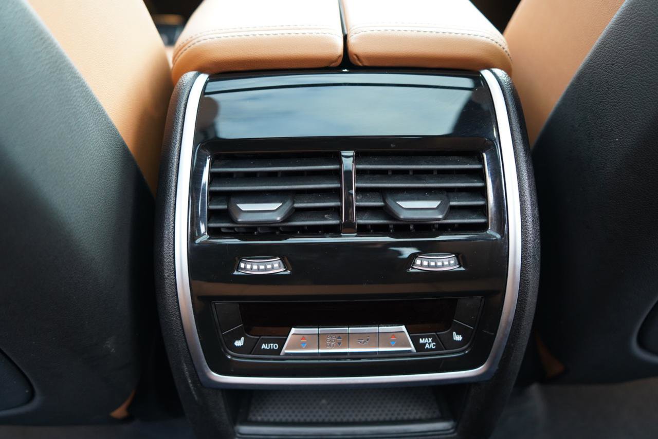 Used 2025 BMW X7 xDrive40i w/ M Sport Package image 61