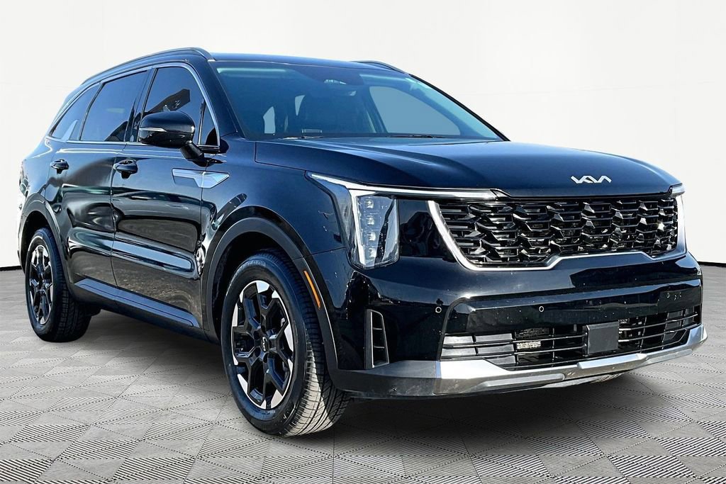 Used 2024 Kia Sorento S image 12