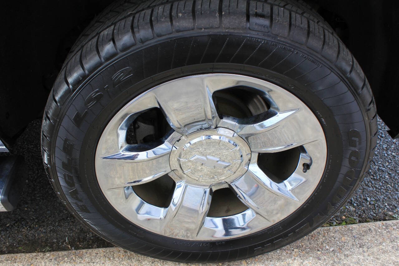 Used 2016 Chevrolet Tahoe LT w/ LT Signature Package image 6