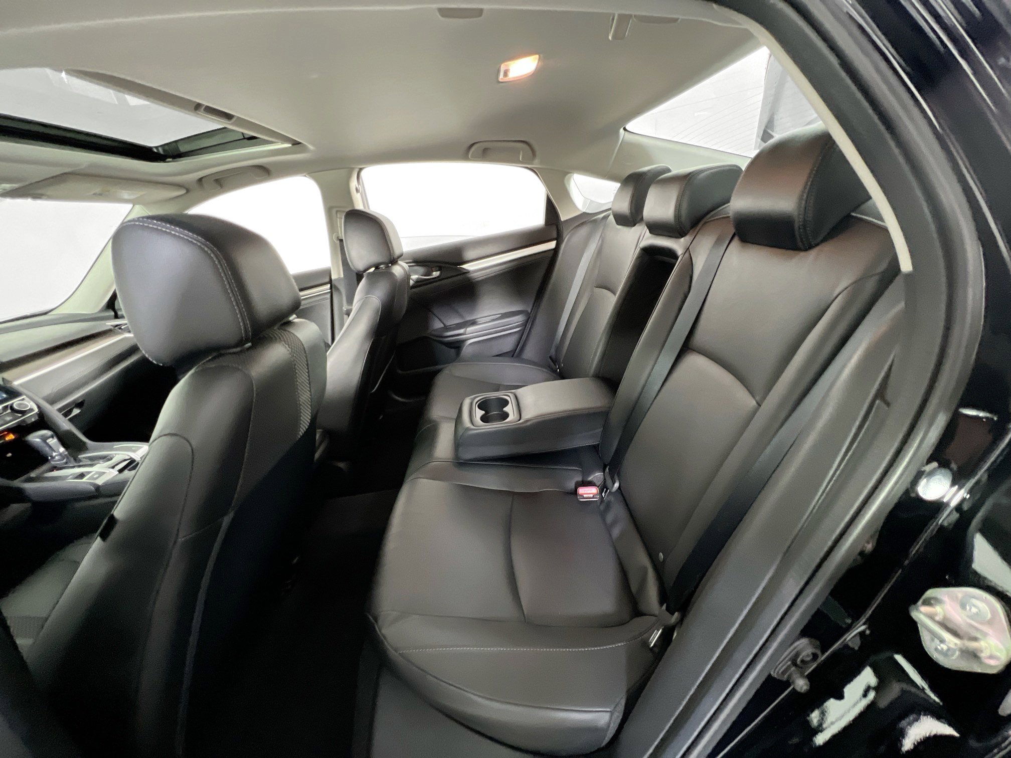 Used 2019 Honda Civic EX-L image 24