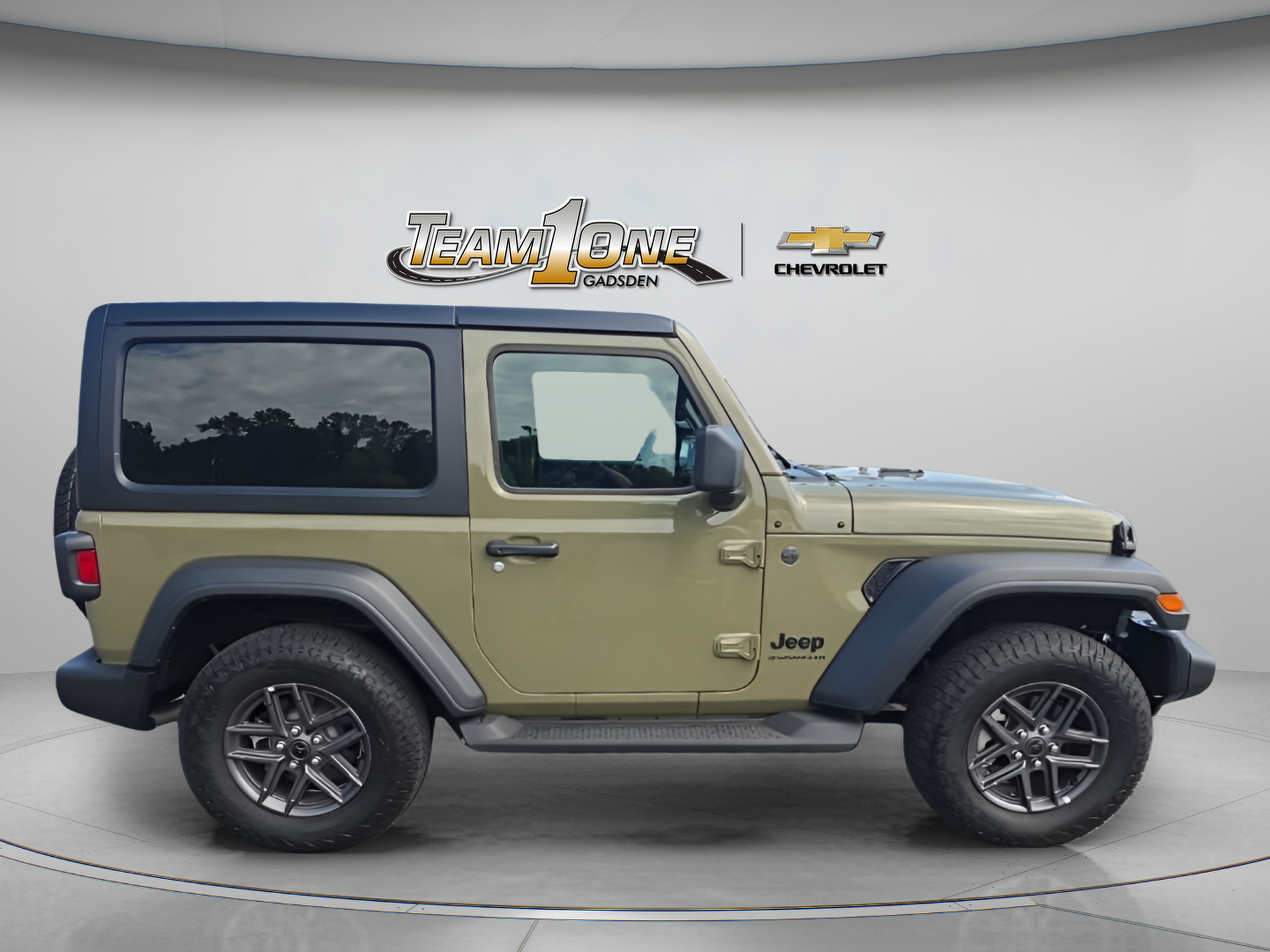Used 2026 Jeep Wrangler Sport AWD/4WD image 9