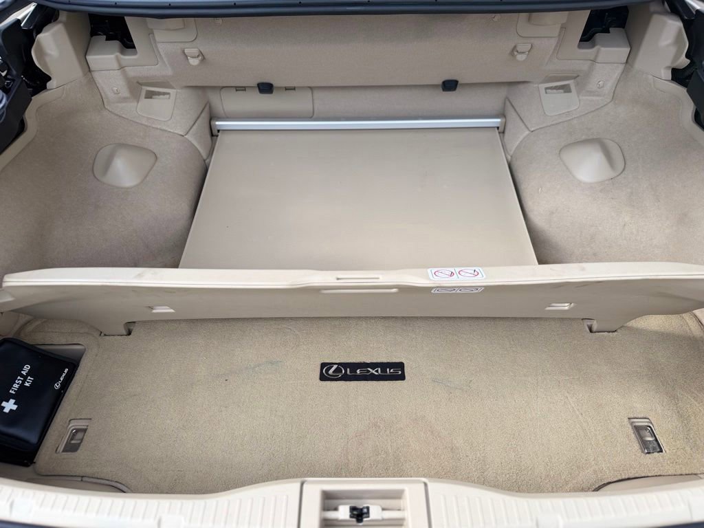 Used 2011 Lexus IS 250C w/ Luxury Pkg RWD image 30