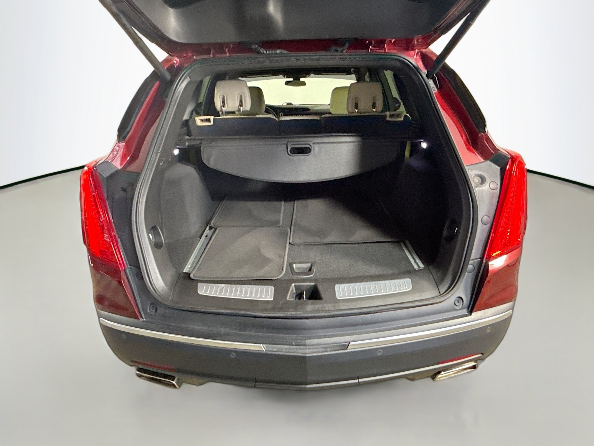 Used 2018 Cadillac XT5 Luxury FWD image 35