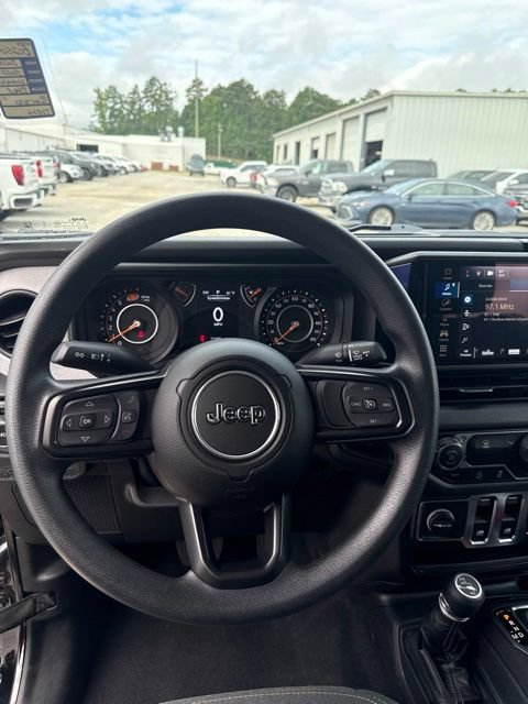 Used 2025 Jeep Wrangler Sport AWD/4WD image 20