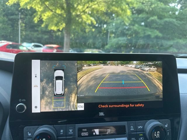 Used 2025 Toyota Grand Highlander AWD Hybrid image 23
