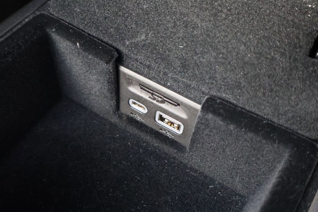 Used 2025 Cadillac XT5 Premium Luxury image 23