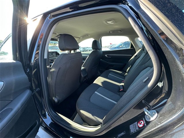 Used 2021 Hyundai Sonata SE image 18