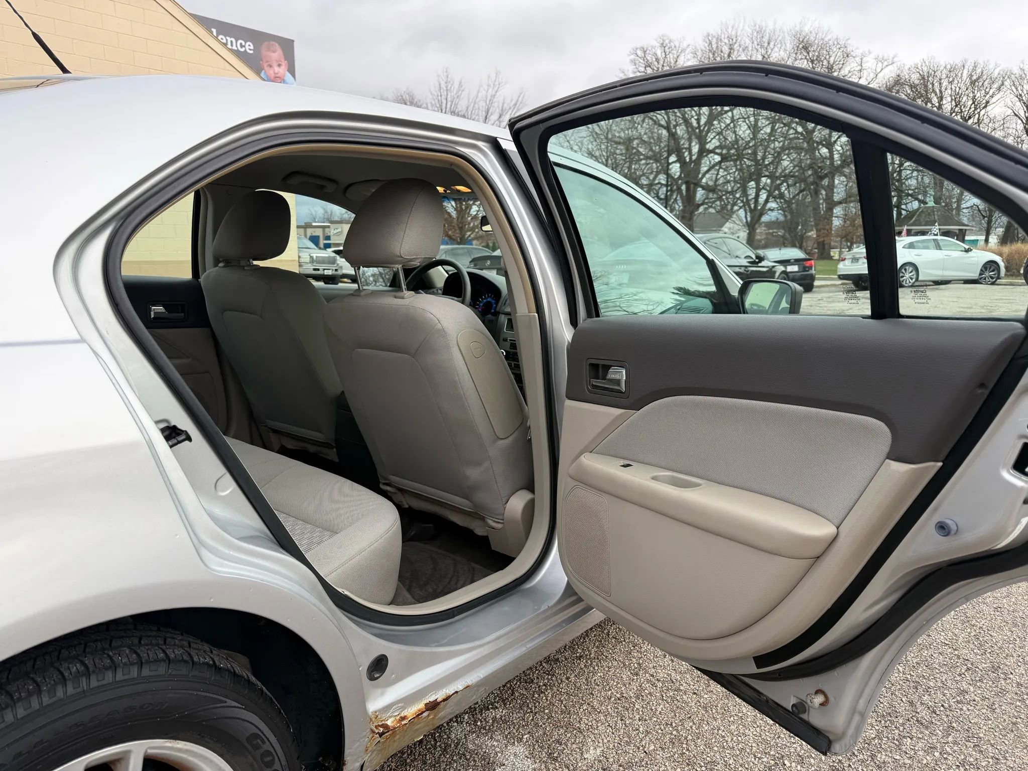 Used 2010 Ford Fusion S image 15