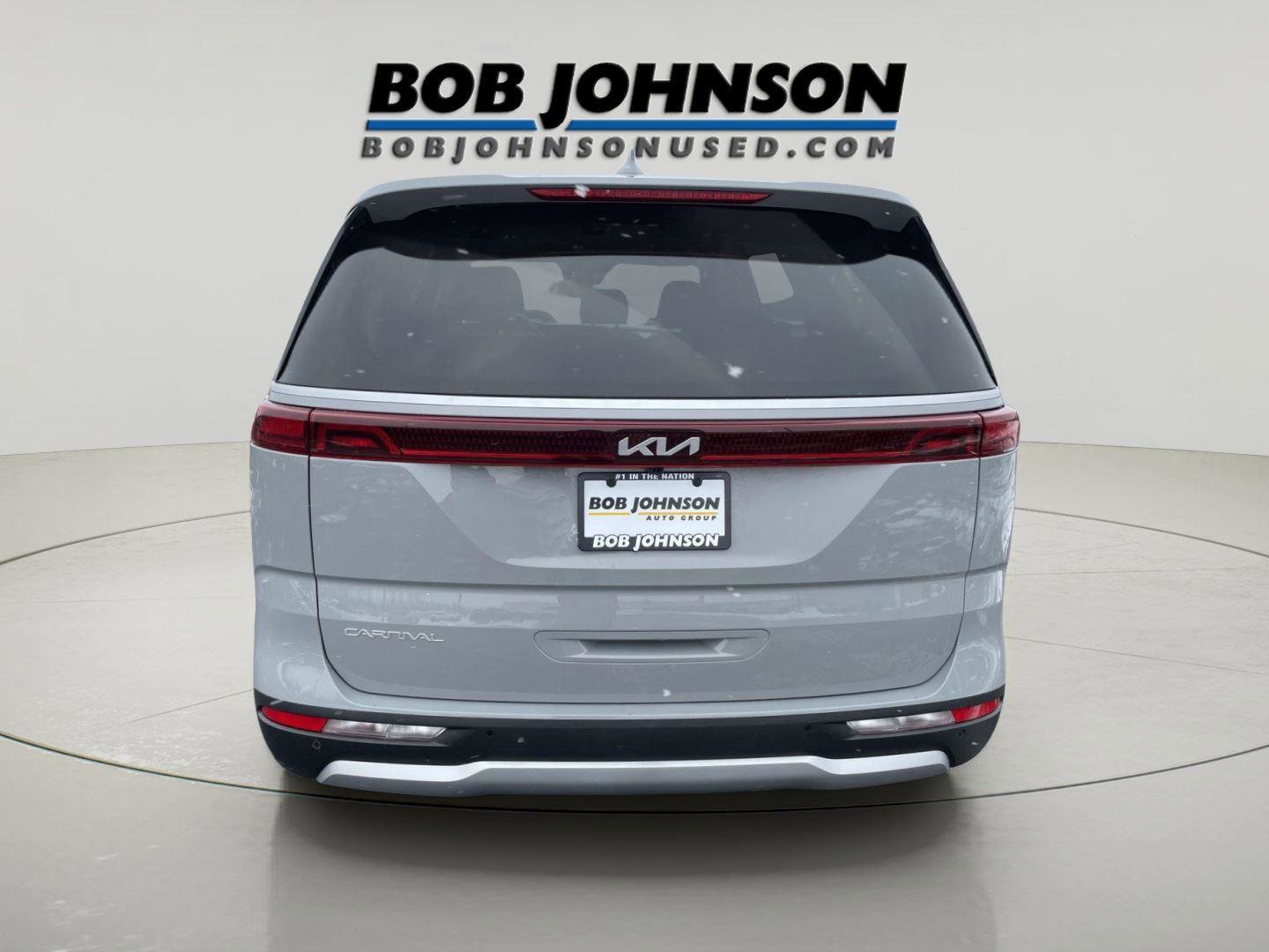 Used 2023 Kia Carnival EX image 6