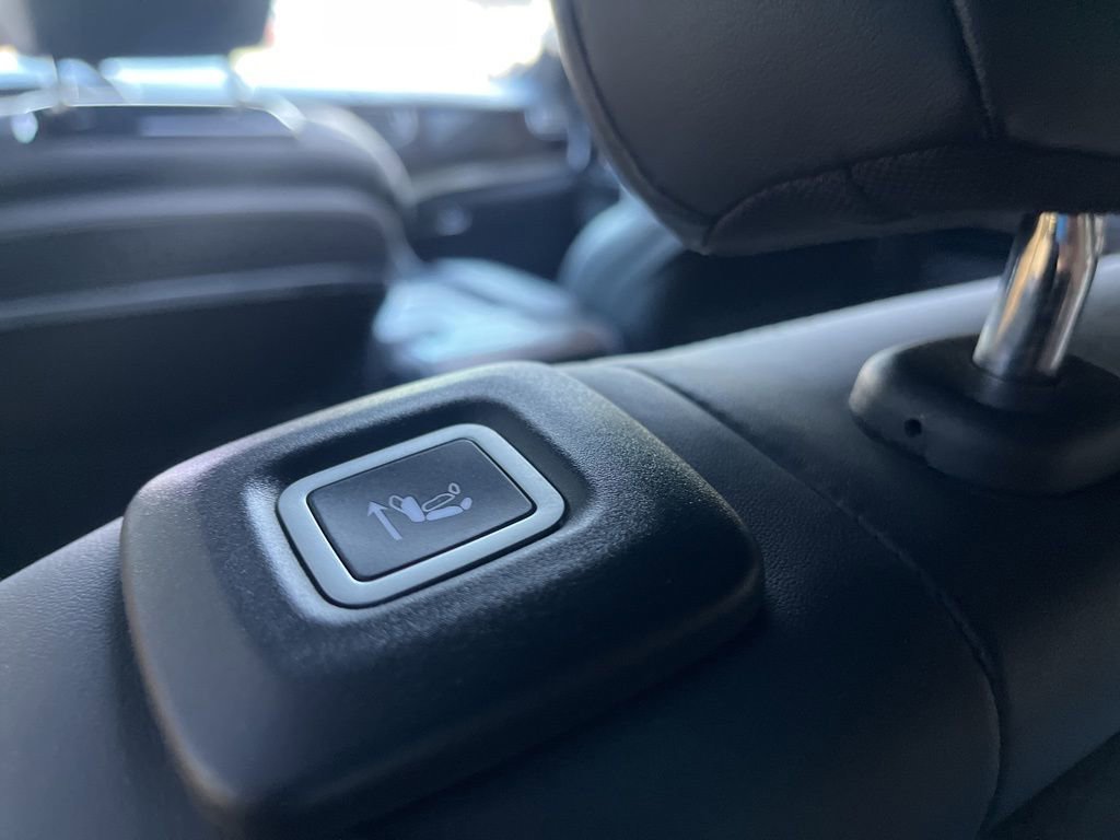 Used 2022 Jeep Grand Wagoneer Series II w/ Convenience Group III image 36