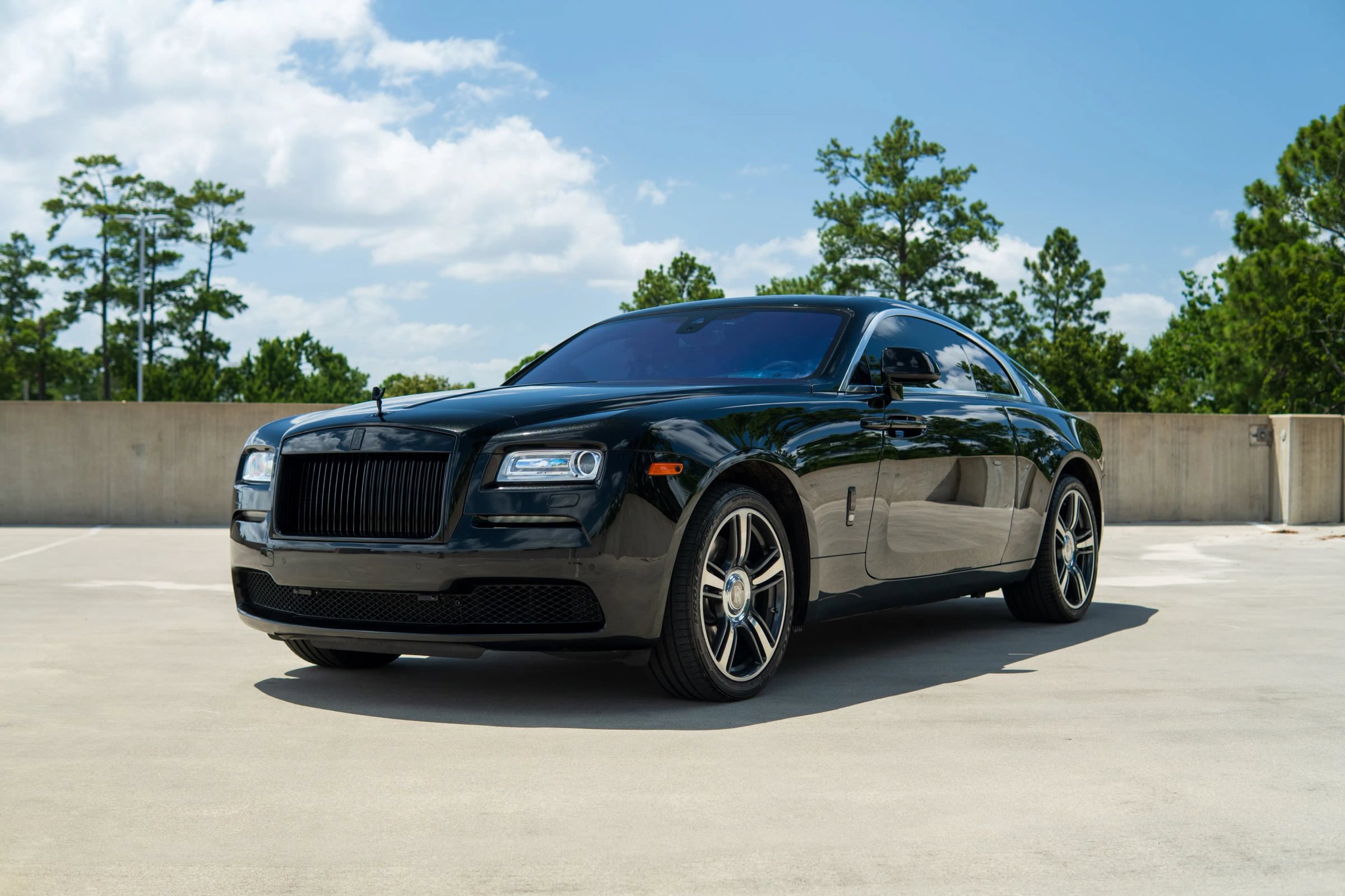 Used 2016 Rolls-Royce Wraith RWD image 3