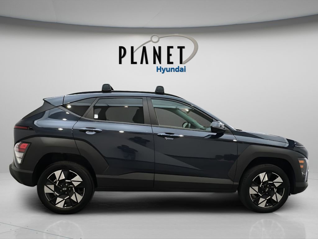 Certified 2025 Hyundai Kona SEL image 8