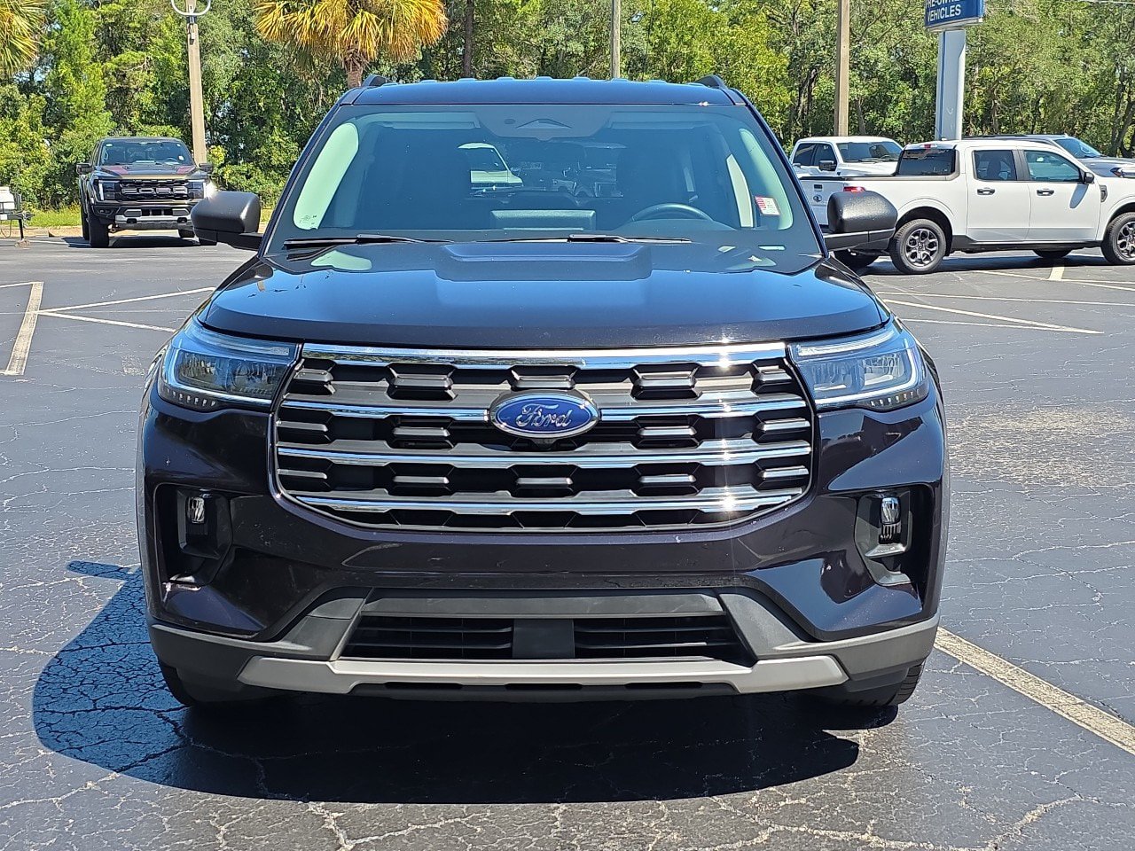 Used 2025 Ford Explorer Active w/ Active Comfort Package RWD image 11