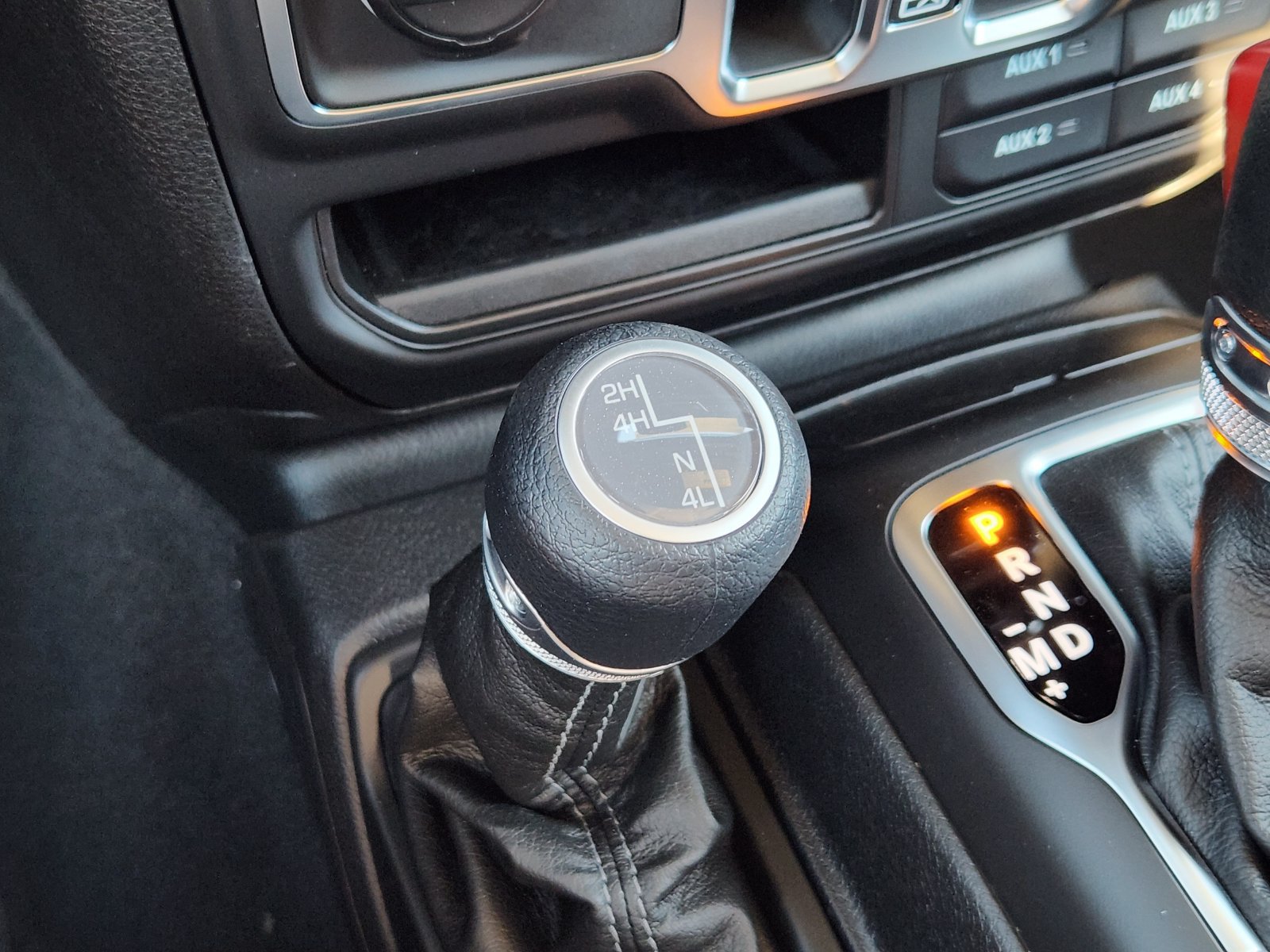 New 2026 Jeep Gladiator Sport AWD/4WD image 27