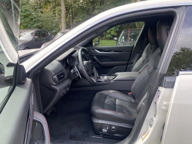 New 2024 Maserati Levante GT Ultima image 19