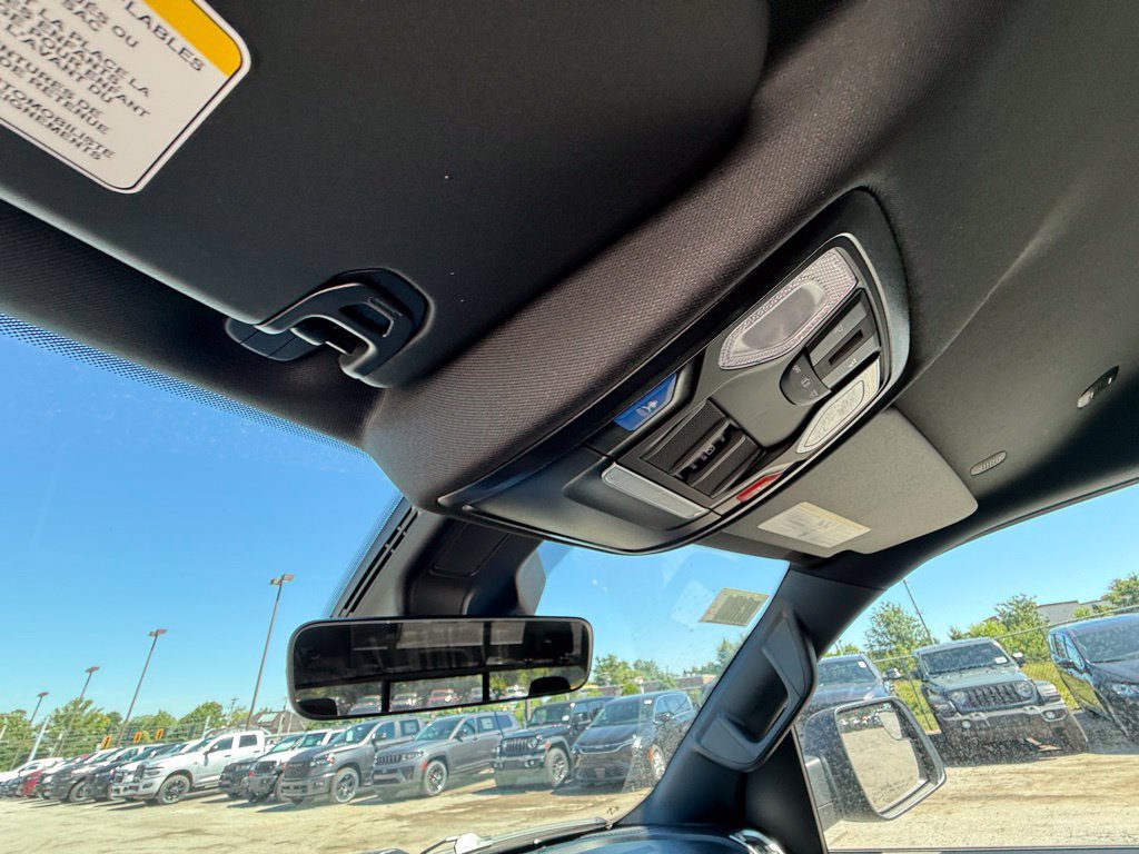 New 2026 RAM 1500 Express AWD/4WD image 24