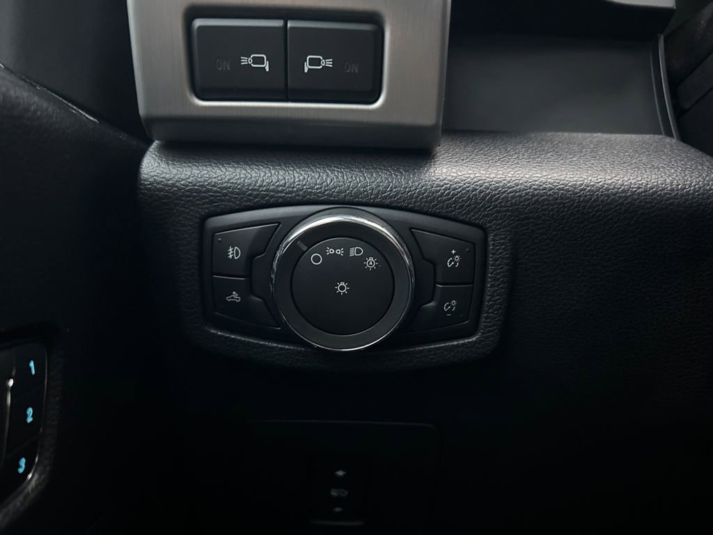 Used 2016 Ford F150 Platinum w/ FX4 Off-Road Package image 21