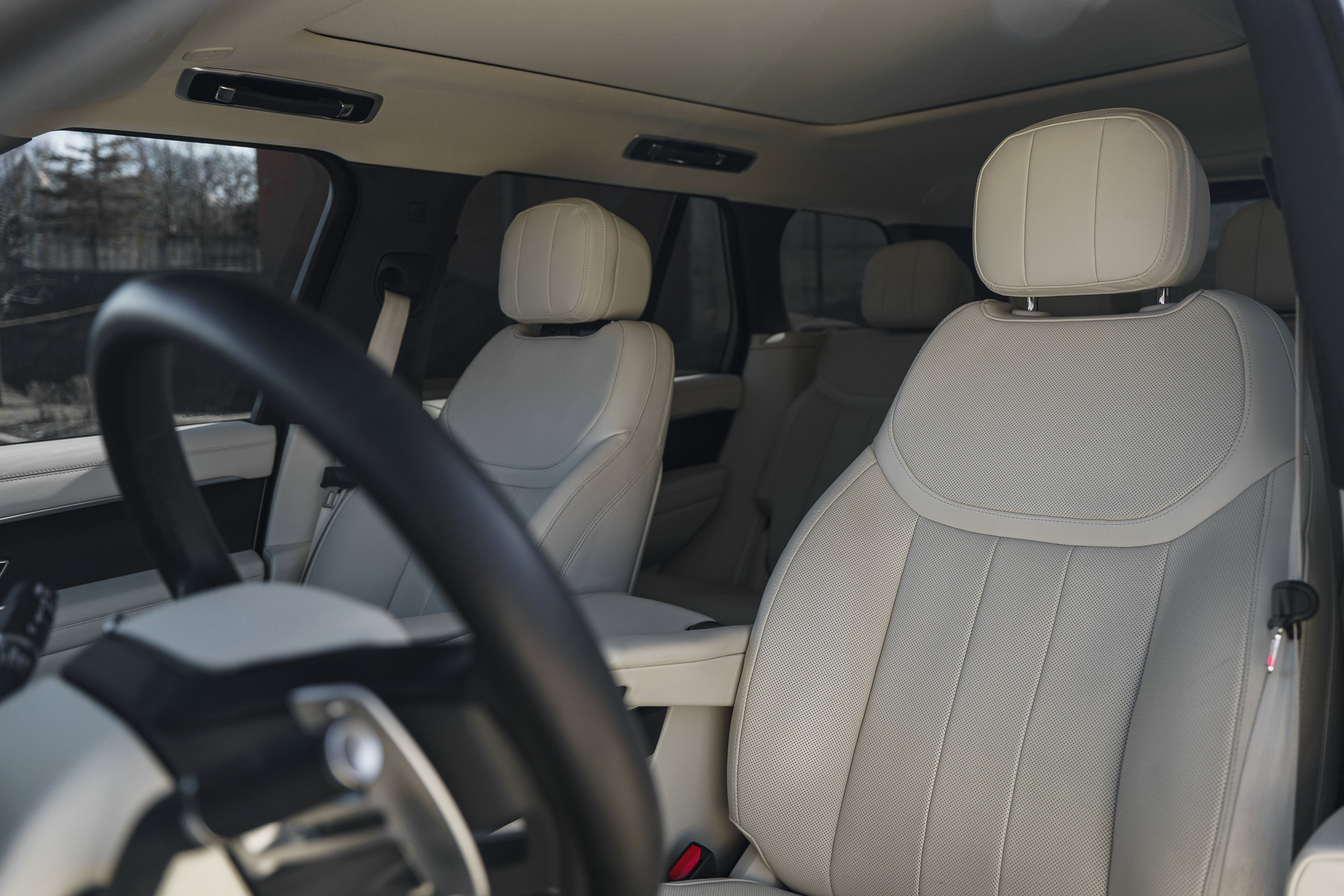 Used 2023 Land Rover Range Rover SE image 20