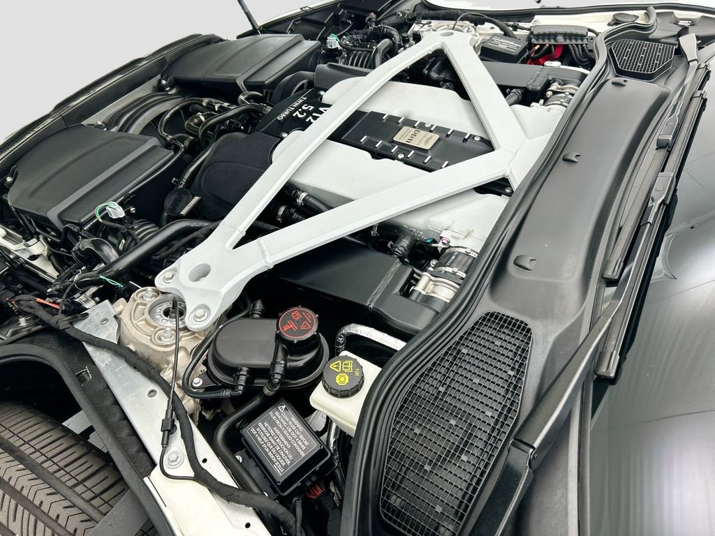 Used 2018 Aston Martin DB11 V12 RWD image 25