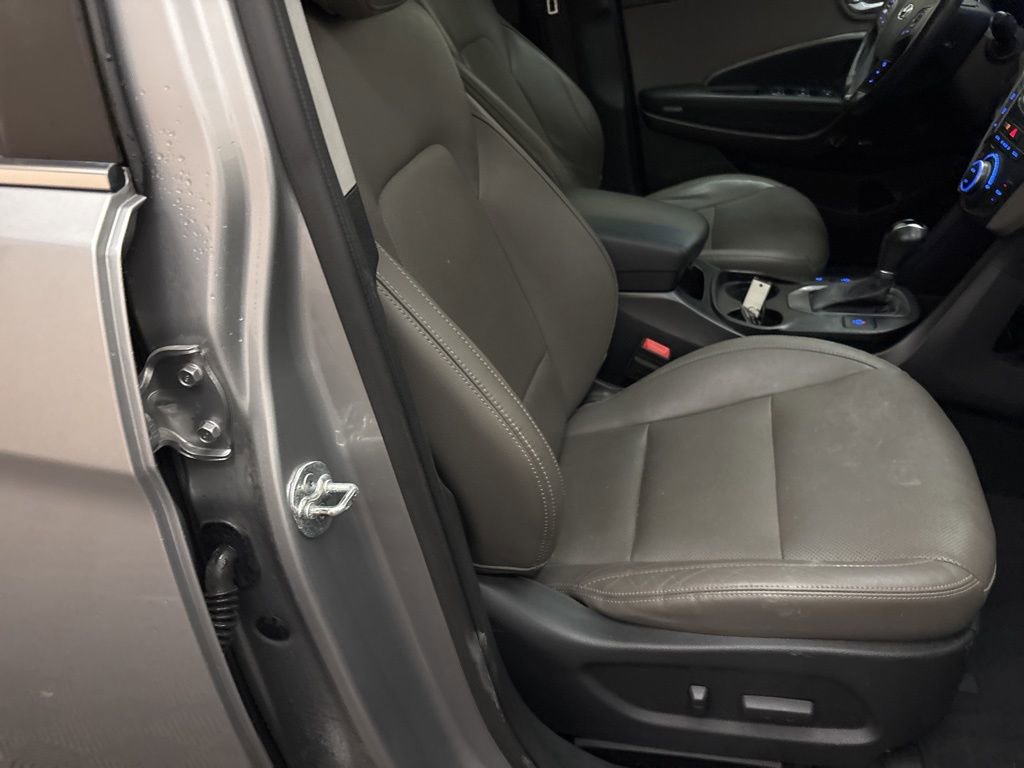 Used 2015 Hyundai Santa Fe Limited w/ Option Group 04 image 26