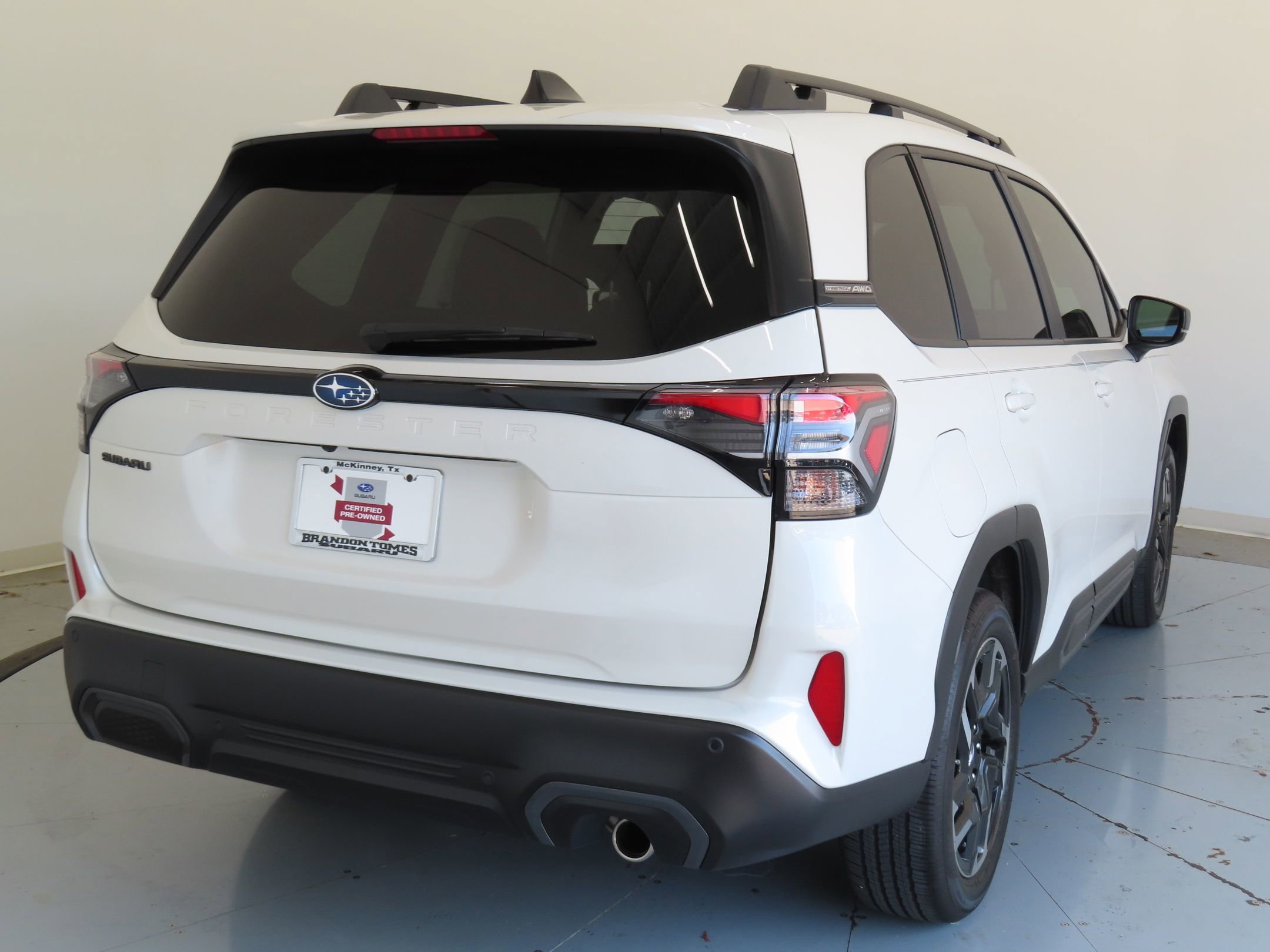 Used 2025 Subaru Forester Limited image 3