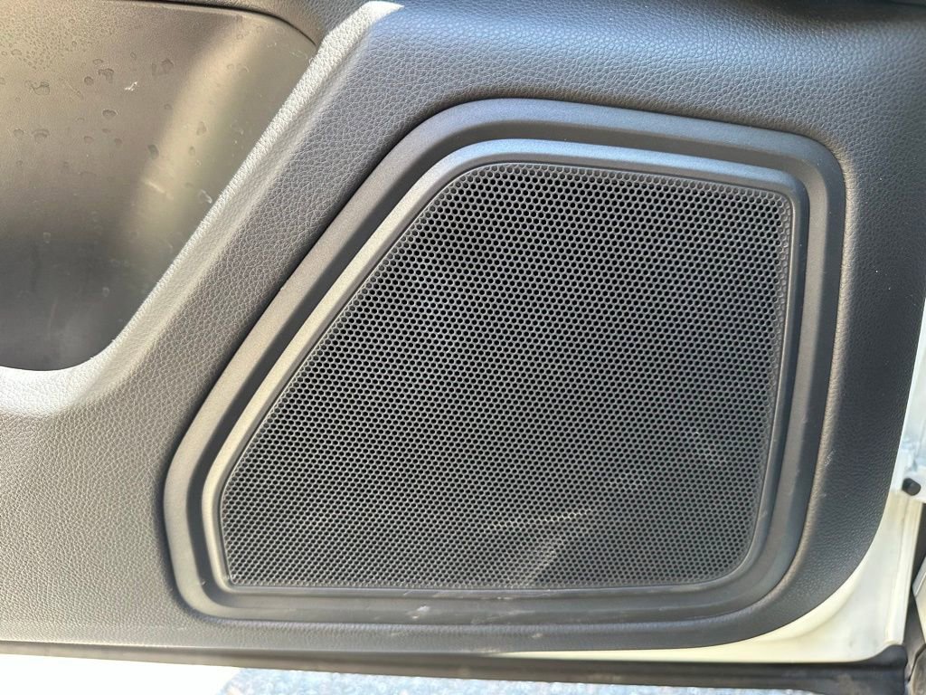 Used 2023 Porsche Macan image 34